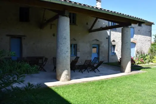 Terrasse et jardin de Cantou Paouruc